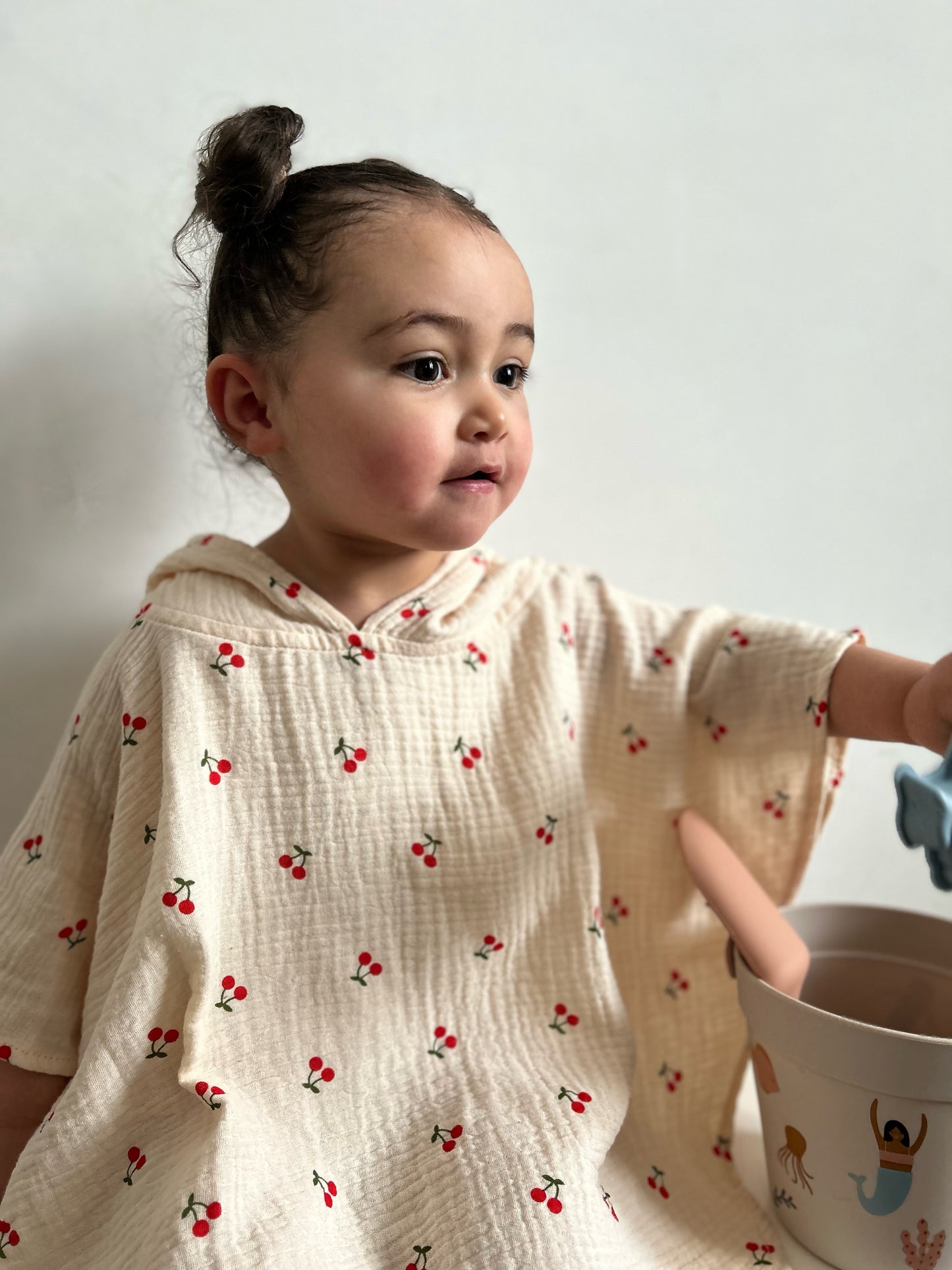 Muslin Poncho - Cherries